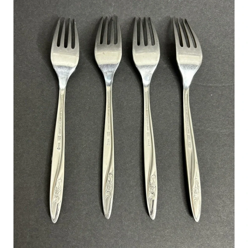4 Rogers International Deluxe Baroness Dinner Forks 7 3/8